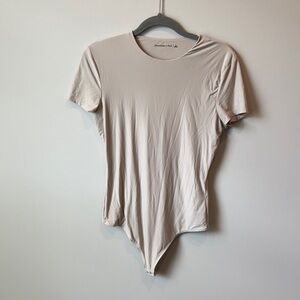 Abercrombie & Fitch Soft Matte Seamless Tee Bodysuit